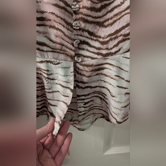 Lulu's peplum m super cute - Picture 5 of 10